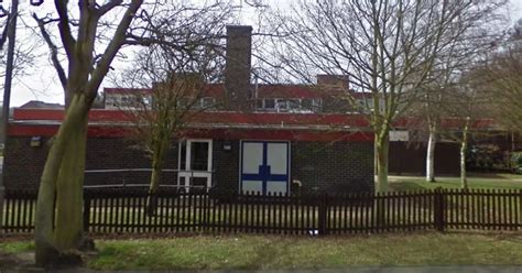 Essex Primary school shuts after two pupils test positive for coronavirus - Essex Live