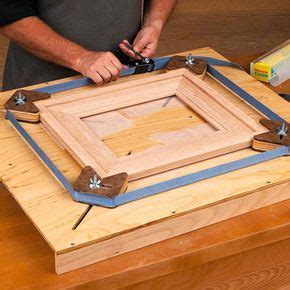 Clever And Easy To Make Picture Framing Jig Also For Canvas Frames