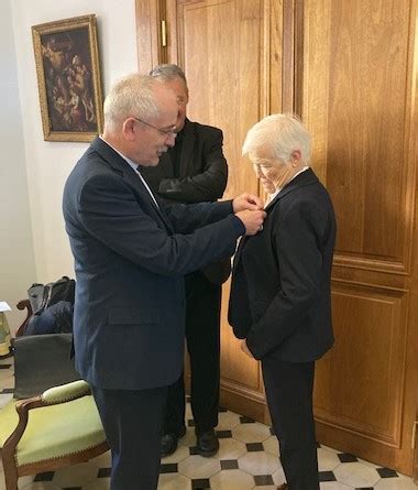 Remise du Mérite diocésain à Mme Marie Claude Léonelli Art Sacré