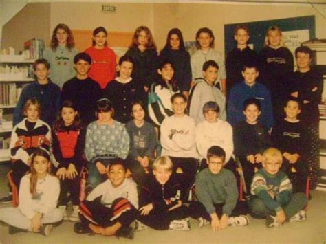 Photo de classe 6 eme de 1998 Collège Le Roussay Copains d avant