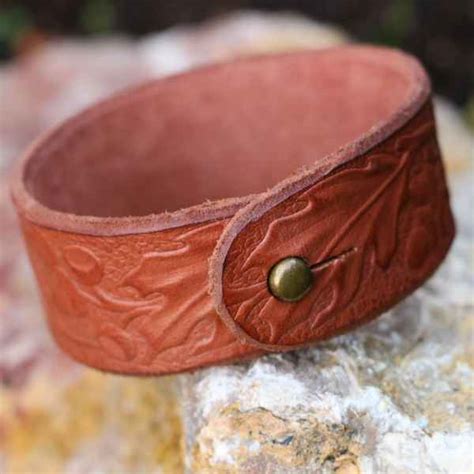 Feuilles De Ch Ne Bracelet En Cuir Marron Drakkaria Bracelets En