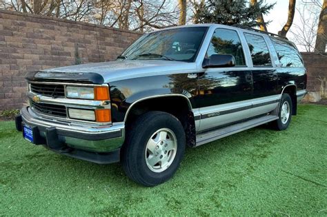 Chevrolet Suburbans For Sale In 2024 Chevrolet Suburban Chevrolet Chevy Trucks