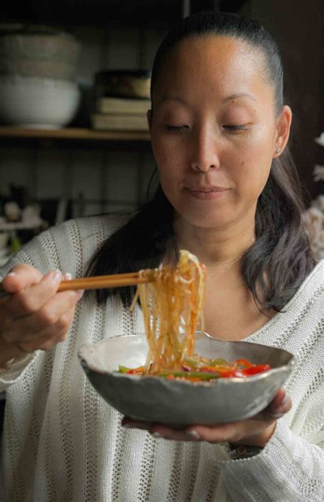 Healthy And Easy Vegan Japchae (Korean Glass Noodles). - The Korean Vegan