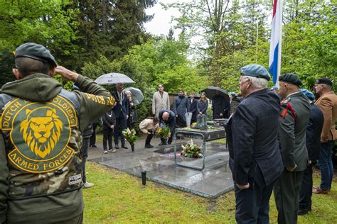 Stille Tocht Kamp Amersfoort Naar Begraafplaats Rusthof Bij Nationale