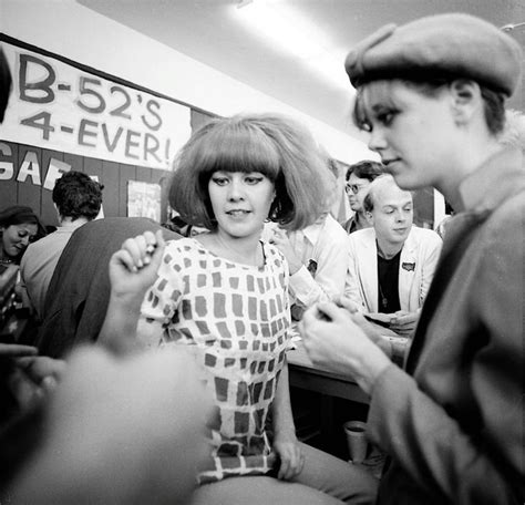 Kate Pierson And Cindy Wilson The Sonic More Music Kate Pierson