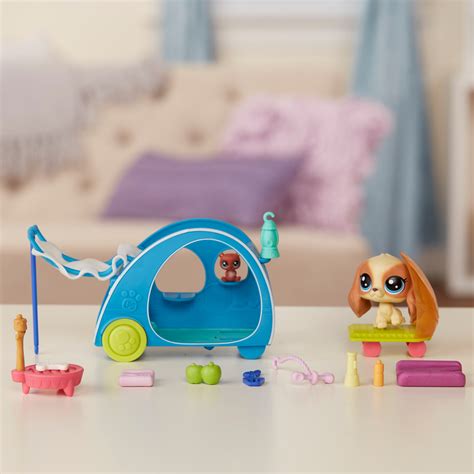 Littlest Pet Shop Cozy Camper - Walmart.com