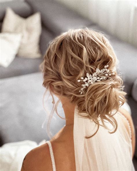 Lockere Hochsteckfrisur Hochzeit Frisur Braut Haare Hochzeit