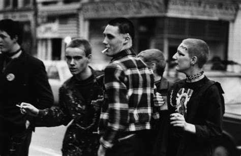 Original Punks Teach A Fashion Lesson Punk Punk Culture Punk Outfits