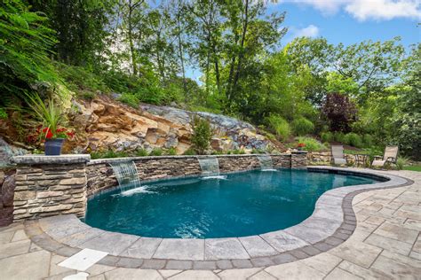 Sensational Traditional Swimming Pool Designs That Simply Invite You