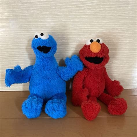 Sesame Street セサミストリート エルモ クッキーモンスター ぬいぐるみ Usj ユニバの通販 By The Shop｜セサミ