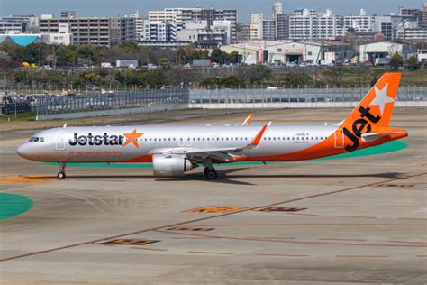 ジェットスター・ジャパン Airbus A321neo Ja26lr 福岡空港 航空フォト By Ryu330さん 撮影2023年03月29日