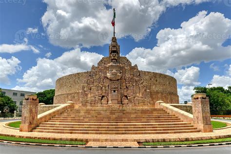 Monument To The Fatherland Along Paseo Montejo In Yucatan Merida