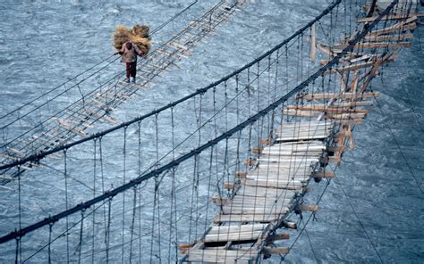 Five scary bridges in Asia not for the faint-hearted - Daily Luxury