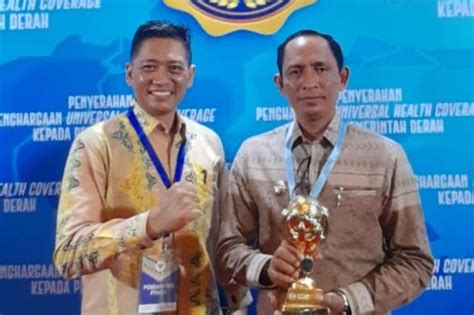 Bupati Aceh Selatan Tgk Amran Terima Penghargaan UHC AWARD 2023