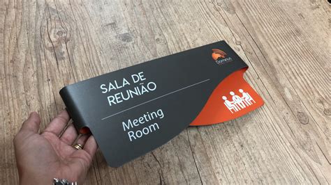 Placa Identifica O De Sala Modelo Sodalita Personalizada