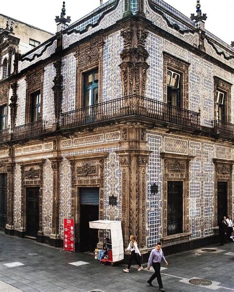 Discover The Vibrant Streets Of Mexico City