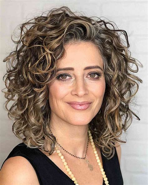 62 Best Medium Length Haircuts For Women Over 40 Artofit