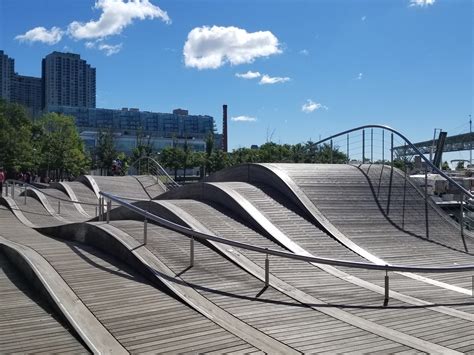 City of Toronto – Design Guidelines: Mid-Rise Buildings - TSA