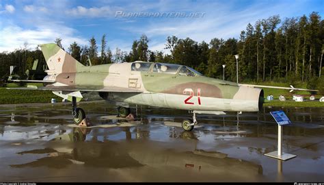 21 RED Russian Federation Air Force Mikoyan Gurevich Mig 21UM Photo By