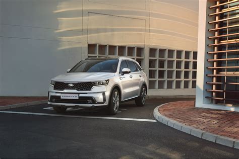 Kia Sorento Mq Revealed With Refined Boldness Will Premiere