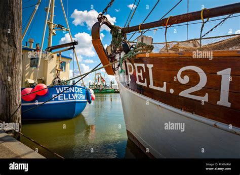 Fischkutter Nordsee Hi Res Stock Photography And Images Alamy