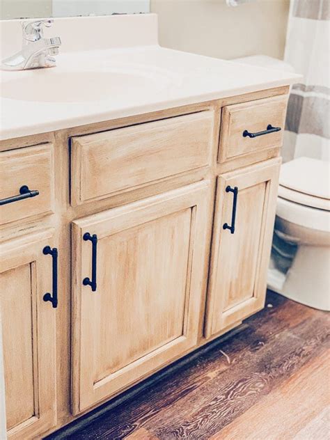 Oak Vanity Update With Rustoleum Chalk Paint Glaze Diy Bathroom