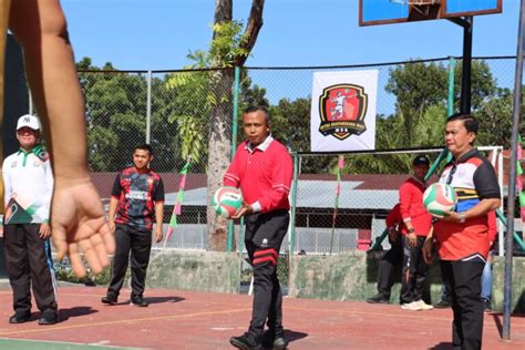 20 Tim Ikut Turnamen Voli Kapolres Nias Cup WASPADA