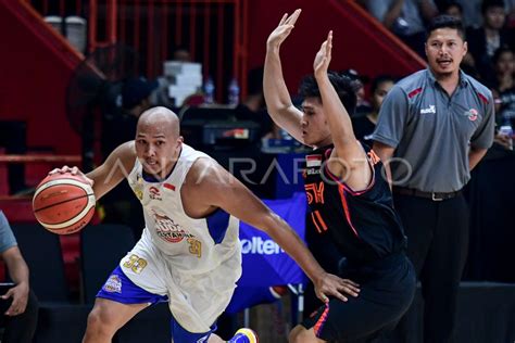 SEMIFINAL IBL SATRIA MUDA VS NSH ANTARA Foto