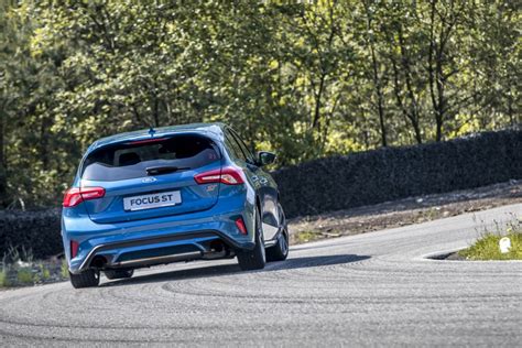 Reviews 2020 Ford Focus St Door Bekende Autobladen