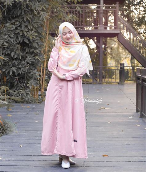 Pin Oleh Mrnvx™ Di Akhwat Hijab Mode Wanita Mode Wanita