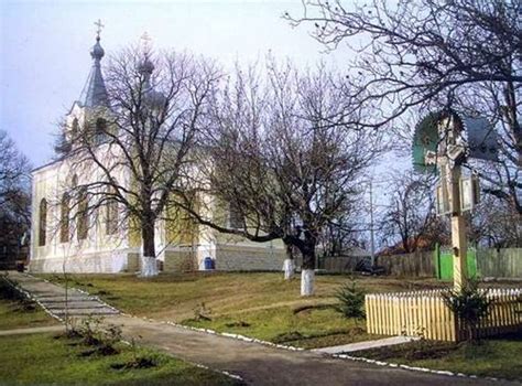 Monasterios En Cruz De Besarabia Moldavia Viaje A Europa Del Este