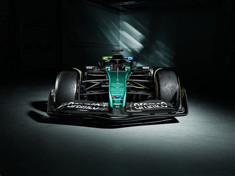 Präsentation Aston Martin AMR24 Bilder vom neuen Formel 1 Auto