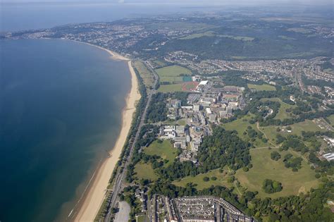 Swansea University Singleton campus - in a park, in a city… | Flickr