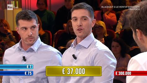 I Gemelli Andrea E Alessandro Vincono 37mila Euro Ad Affari Tuoi