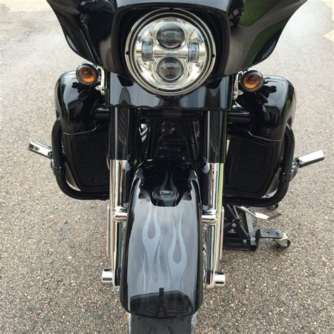 2015 Harley Davidson® Flhxse Cvo™ Street Glide® Black Metalic With