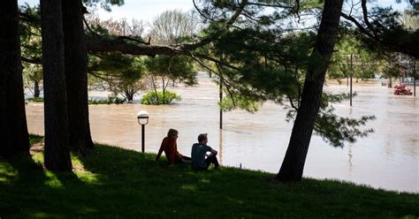 Live Updates Michigan Dam Breaks And Flooding Force Thousands To