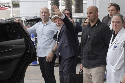 Após alta Lula deve despachar de casa em São Paulo e retorno a