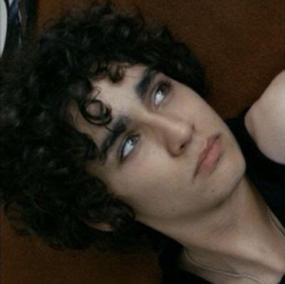 Pin By L On Boy Of The Month In 2024 Robert Sheehan People Pretty Men