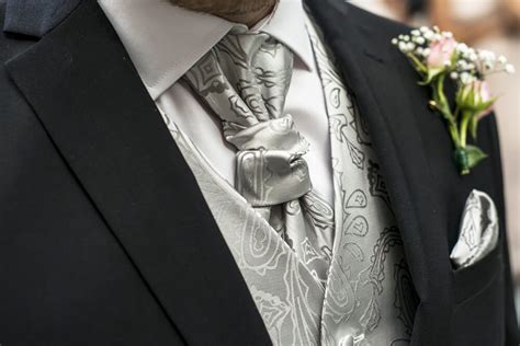 Should You Wear A Cravat Or A Tie With Your Wedding Suit?