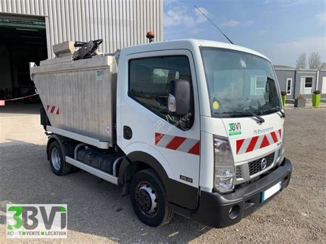 Camion benne à ordures ménagères Nissan Cabstar 35 13 4x2 Gazoil Euro 6