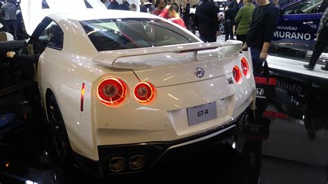 Nissan GT-R Back View by HiroHamadaRockz on DeviantArt