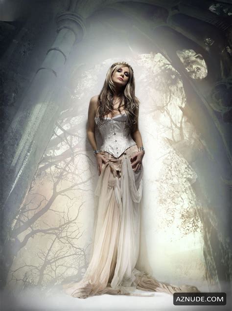 SARAH BRIGHTMAN Nude AZNude