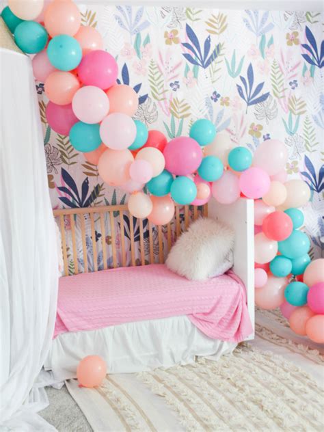 7 Balloon Garland Ideas for Your Next Party - Paisley & Sparrow