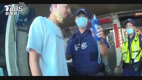 有片／兩度酒駕！ 駕駛被攔裝配合加速逃逸 出車禍、警拔槍才被逮 Tvbs Line Today