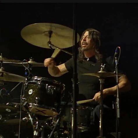 Pin by Erica Galindo on Dave Grohl | Dave grohl, Drums, Music instruments