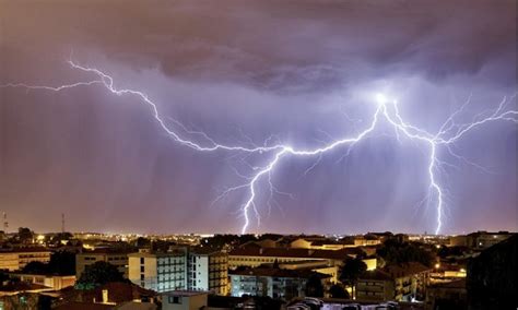 Alerta Norte E Centro Sob Aviso De Chuva E Trovoada R Dio Regional