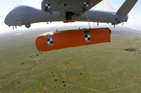 VÍDEO Elbit Systems apresenta versão SAR do seu drone Hermes 900