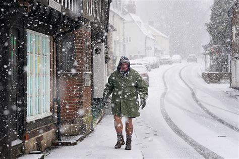 Arctic blast and more snow on its way as temperatures set to plummet ...