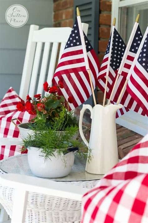 Easy Red White And Blue Diy Patriotic Decor For The 4th Of July