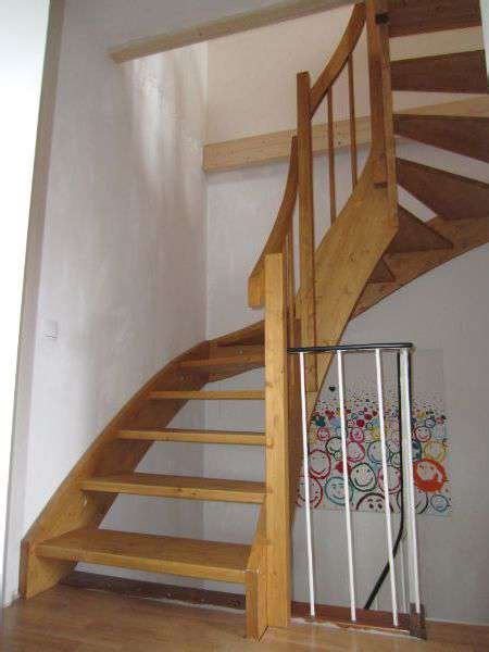 Treppe 2x90 Rechts Gewendelt Fichte 2x90 Links Gewendelt Treppe